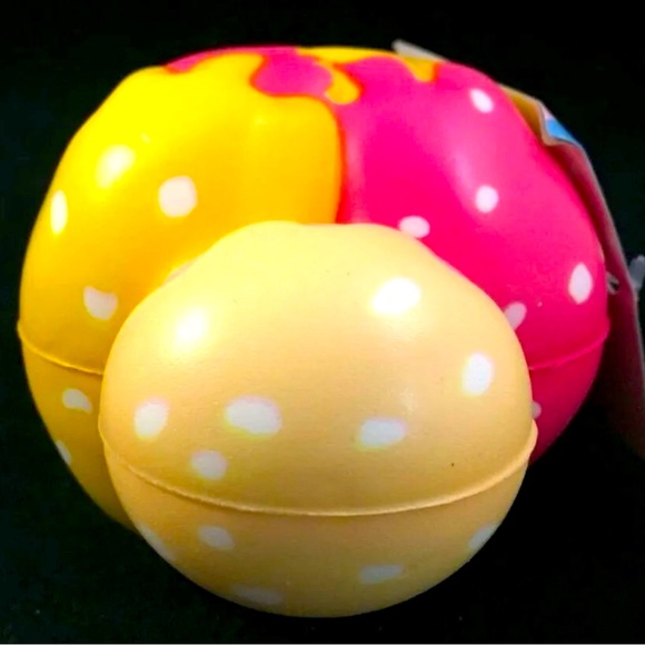 🍦COLORFUL ICE CREAM CONE SQUISHY TOY 🍦 - Picture 2 of 3